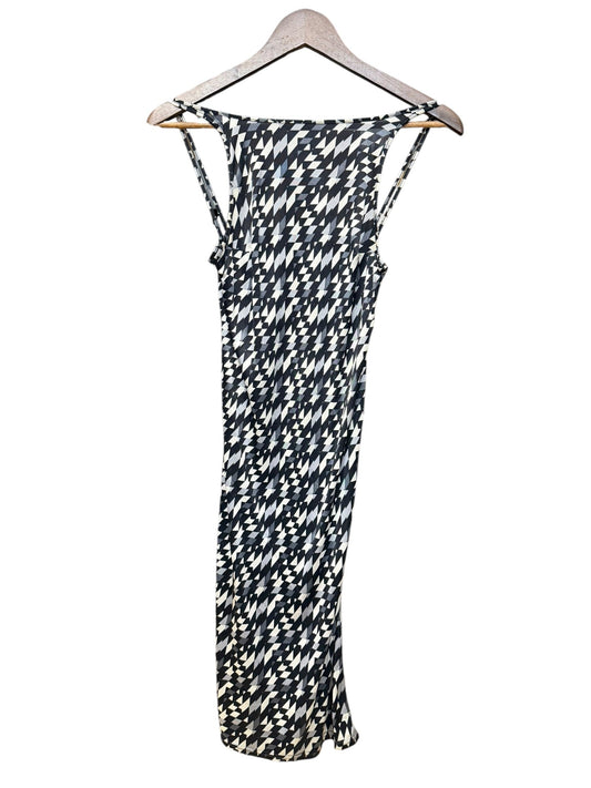 Fendi Black/White Geometric Patterned Sleeveless Tank Dress