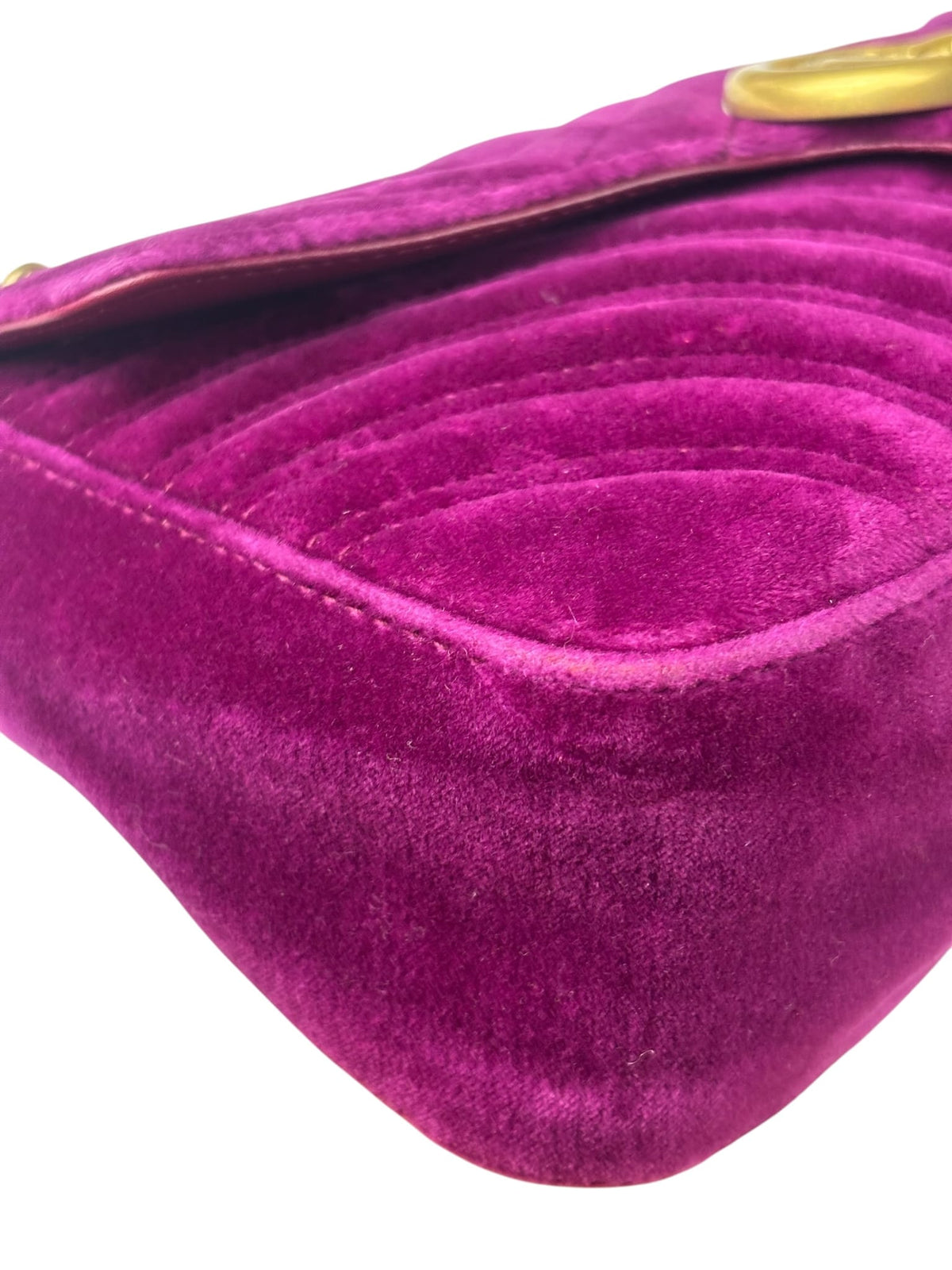 Gucci Magenta Velvet Marmont Matelasse Shoulder Bag