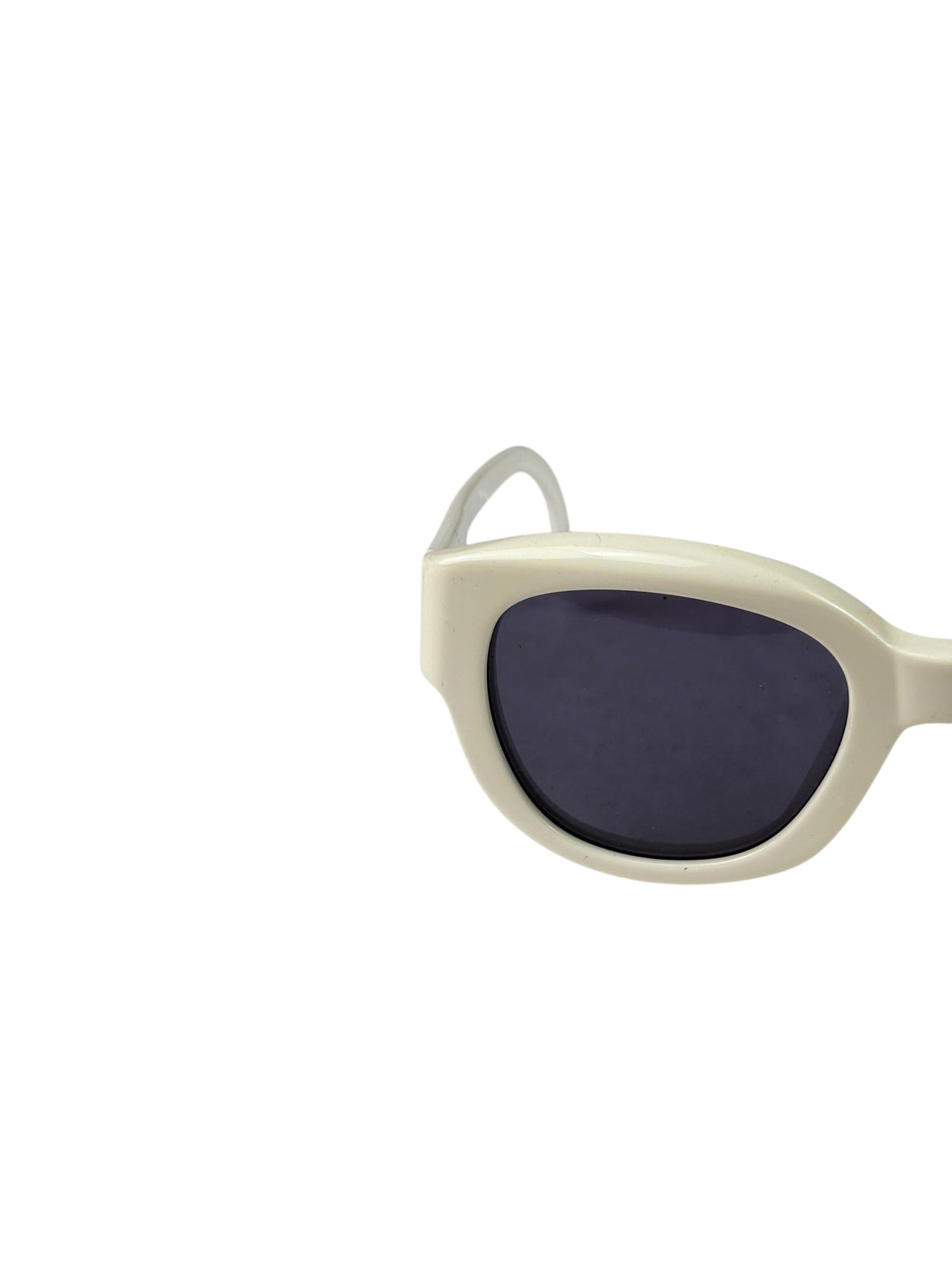 Chanel White Acetate Sunglasses 05247 10601