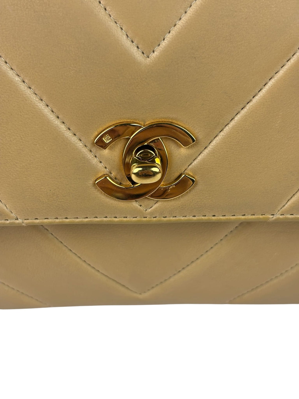 Chanel Vintage Beige Lambskin Chevron Coco Handle Flap Two-Way Bag 1991
