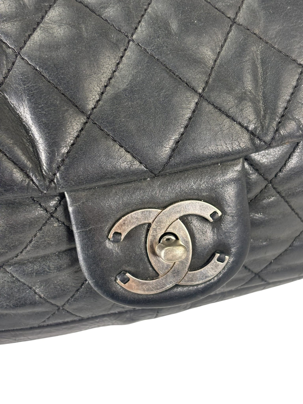 Chanel Black/Grey Quilted Calfskin Matelassè Iridescent Flap Bag 2009