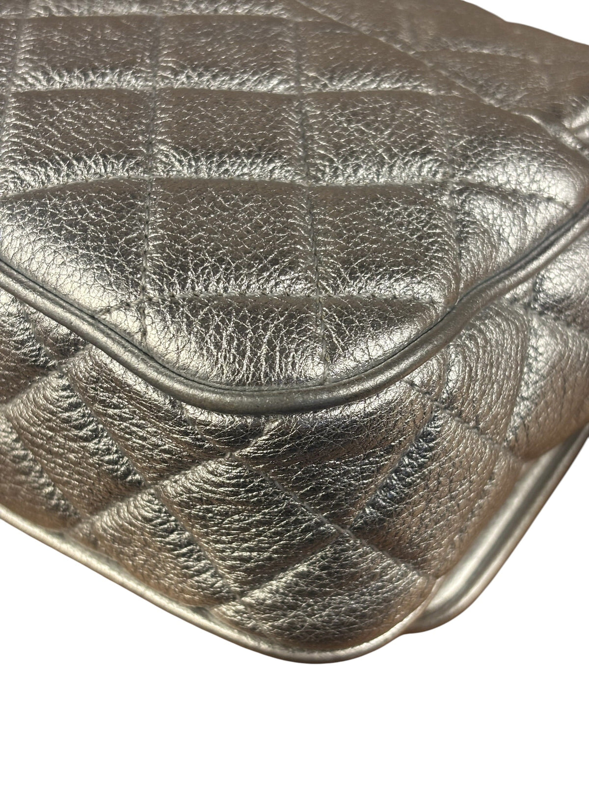 Chanel CC Silver Metallic Quilted Flap Shoulder Bag 2017