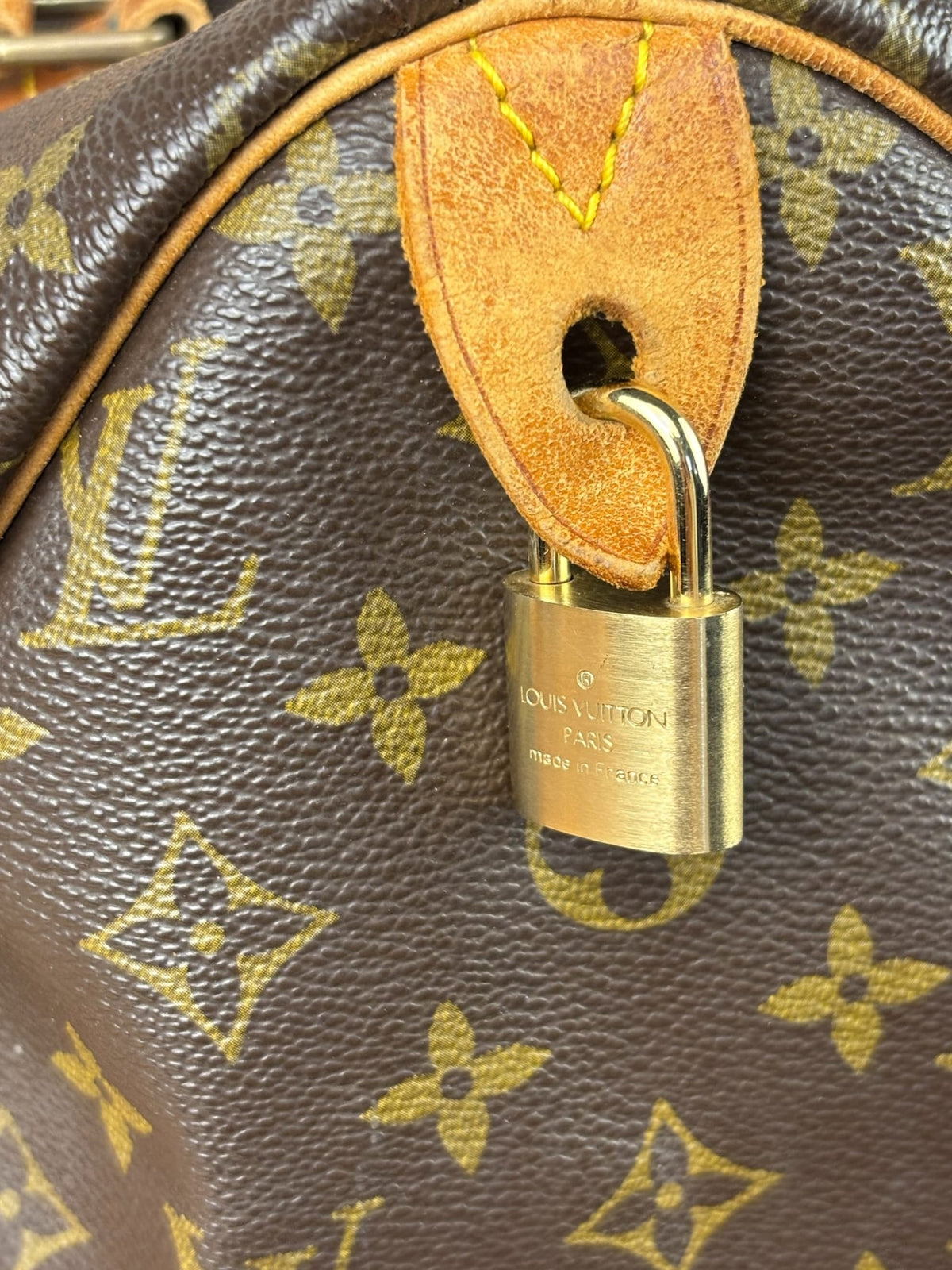 Louis Vuitton Monogram Speedy 30