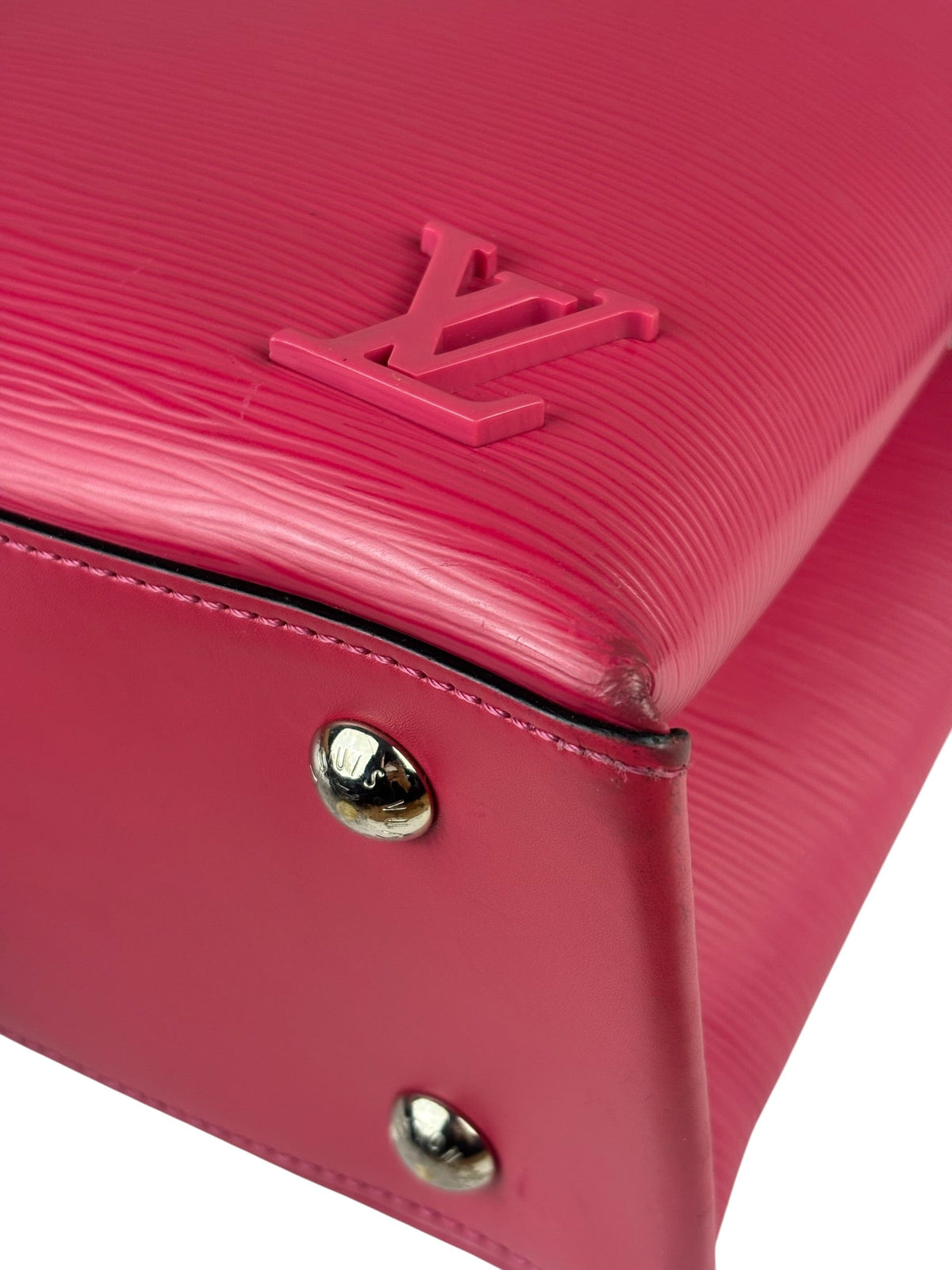 Louis Vuitton Pink Epi Kleber PM