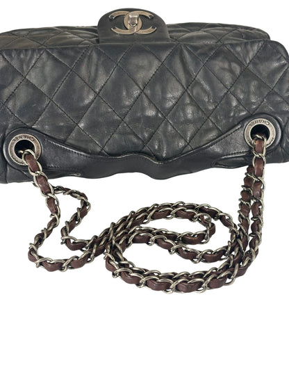 Chanel Black/Grey Quilted Calfskin Matelassè Iridescent Flap Bag 2009