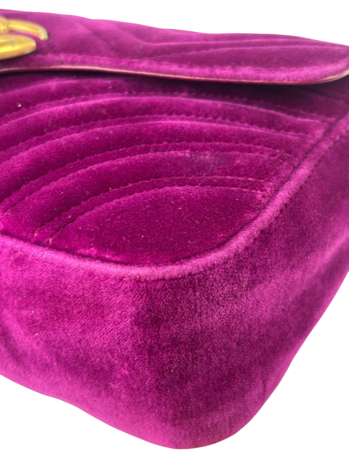 Gucci Magenta Velvet Marmont Matelasse Shoulder Bag