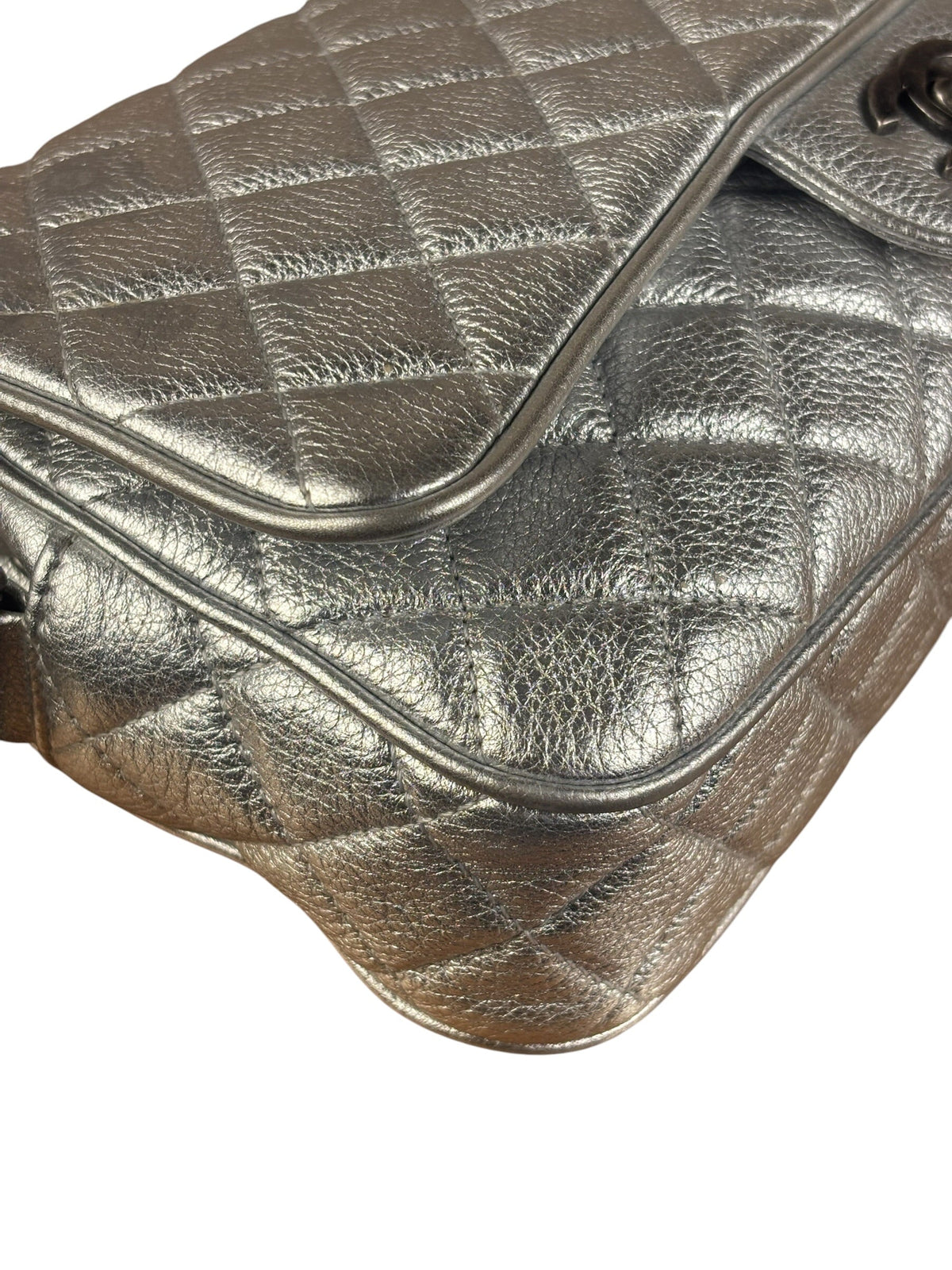 Chanel CC Silver Metallic Quilted Flap Shoulder Bag 2017